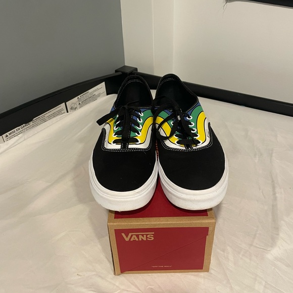 Men’s Multi Color size 13 Vans (barely worn with box) - Picture 4 of 5